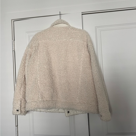 Good American 90’s Sherpa Trucker Jacket - Picture 6 of 6